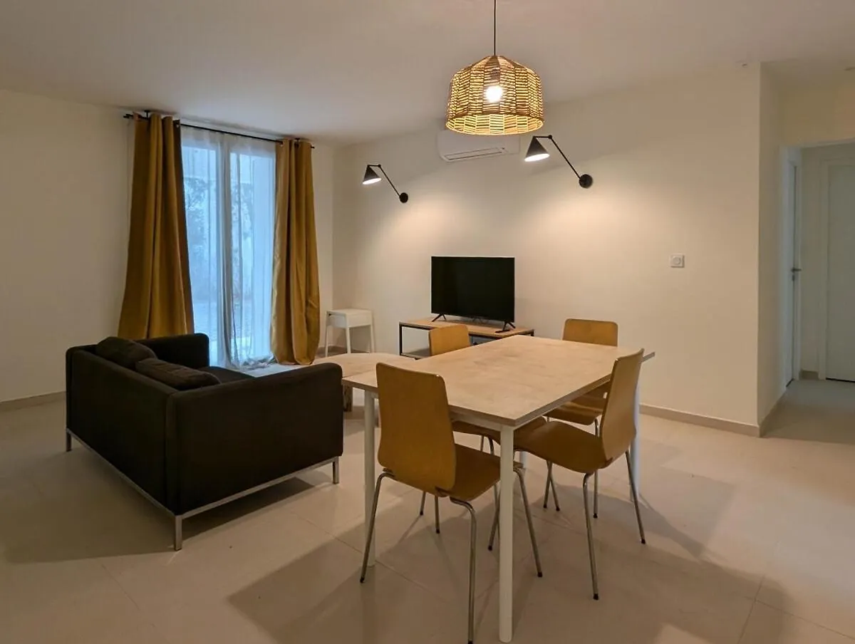Appartement Saint Ruf 아비뇽